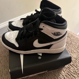 Nike Air Jordan 1 Retro High OG Box
